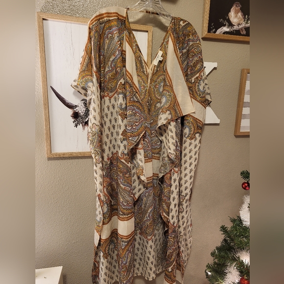 Umgee patterned long light weight Cardigan Size small/medium - Picture 1 of 4